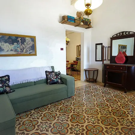 Дом отдыха Traditional Maltese Townhouse With Backyard Garden And Seafront Location *