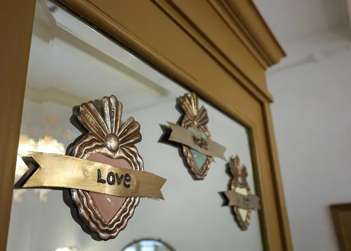 Дом отдыха Traditional Maltese Townhouse With Backyard Garden And Seafront Location